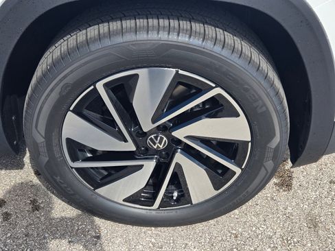 New 2026 Volkswagen Atlas SEL AWD/4WD image 9