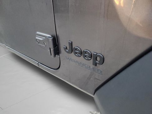 Used 2022 Jeep Wrangler Unlimited Sport w/ Sun And Sound Package image 6