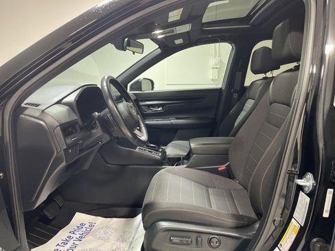 Used 2025 Honda CR-V Sport image 19