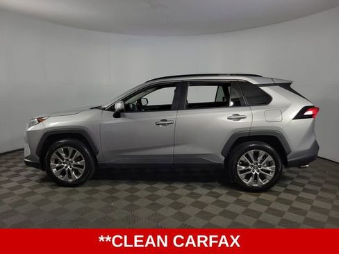 Used 2021 Toyota RAV4 XLE Premium FWD image 5