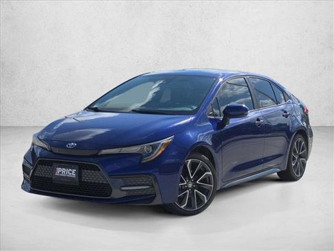 Used 2022 Toyota Corolla SE FWD image 2