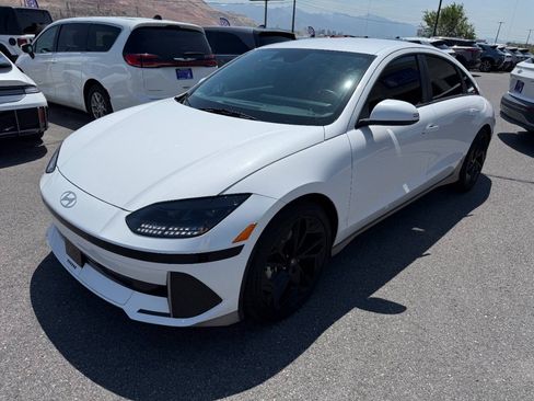 Used 2023 Hyundai Ioniq 6 SEL AWD/4WD image 2