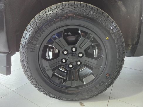 Used 2018 Chevrolet Silverado 1500 LTZ Z71 w/ LTZ Plus Package image 14