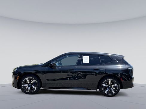 Used 2024 BMW iX xDrive50 w/ Premium Package AWD/4WD image 5