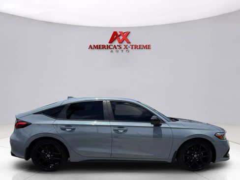 Used 2024 Honda Civic Sport image 6