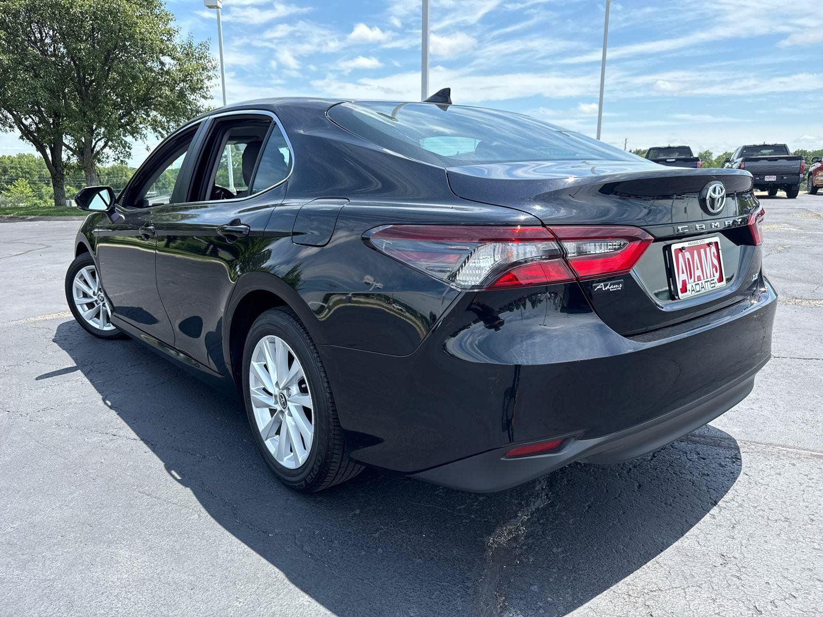 Used 2024 Toyota Camry LE FWD image 6