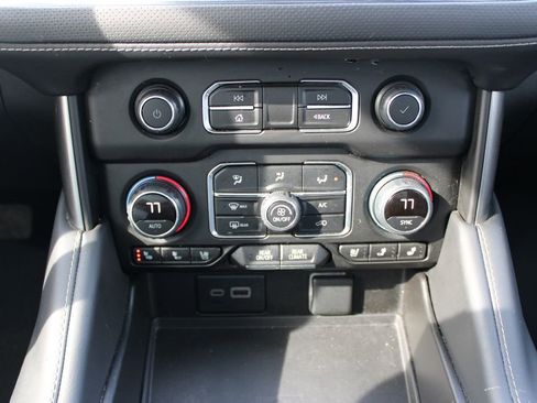 Used 2024 Chevrolet Tahoe Premier image 31