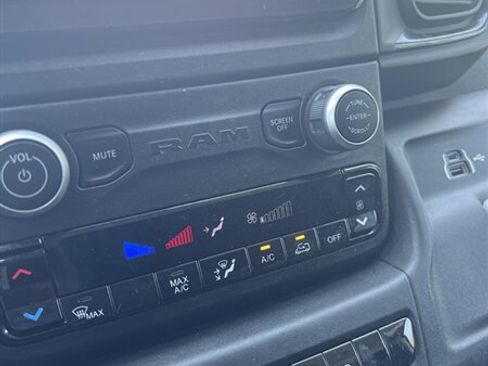 Used 2023 RAM ProMaster 2500 FWD image 27