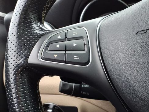 Used 2019 Mercedes-Benz GLA 250 4MATIC image 22