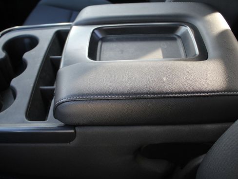 Used 2015 GMC Sierra 1500 SLE image 35