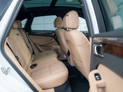 New 2026 Porsche Macan image 26