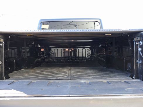 Used 2024 Jeep Gladiator Mojave w/ Technology Group image 14