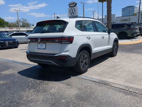 Used 2025 Volkswagen Taos S FWD image 4
