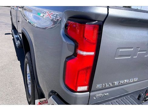Used 2025 Chevrolet Silverado 3500 LTZ image 31
