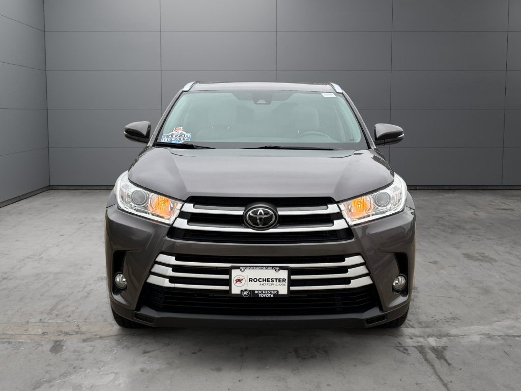 Used 2019 Toyota Highlander XLE AWD/4WD image 8