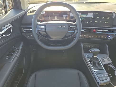 New 2026 Kia Sportage EX image 16