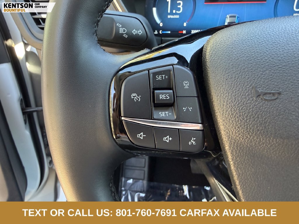 Used 2025 Ford Escape Platinum AWD/4WD image 17