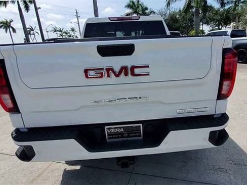 Used 2023 GMC Sierra 1500 Elevation w/ Preferred Package image 12