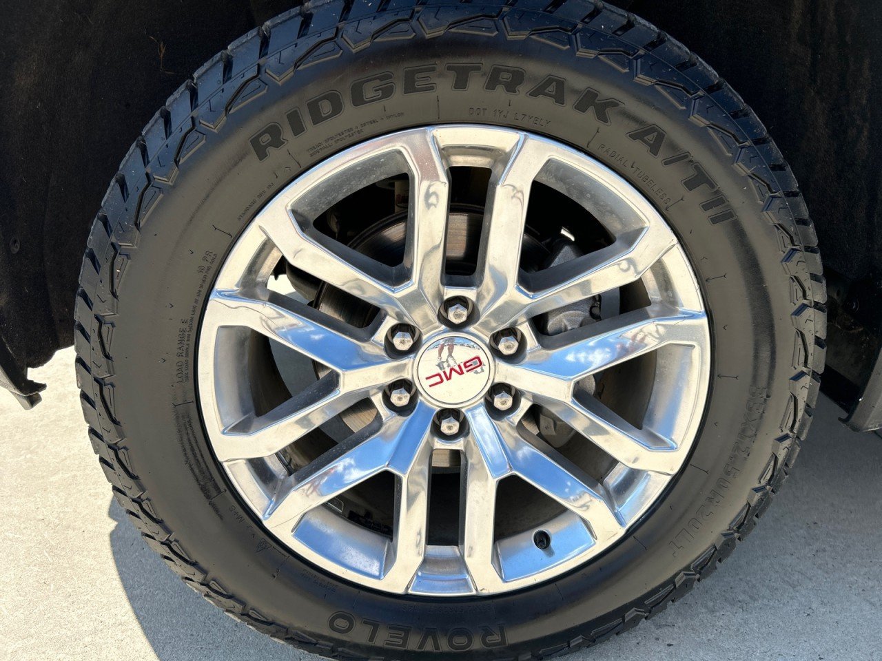Used 2021 GMC Sierra 1500 SLT w/ SLT Premium Plus Package AWD/4WD image 9
