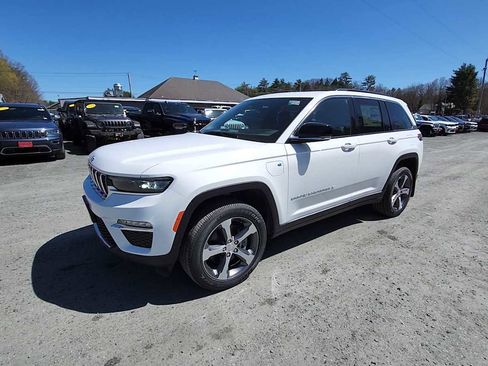 New 2024 Jeep Grand Cherokee Limited 4xe image 4