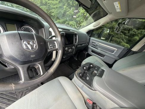 Used 2018 RAM 2500 SLT AWD/4WD image 19