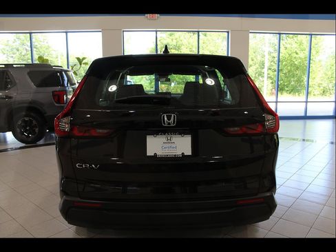 Certified 2024 Honda CR-V LX image 6
