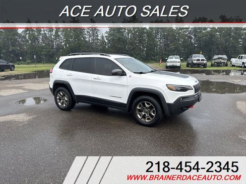 Used 2019 Jeep Cherokee Trailhawk w/ Cold Weather Group image 2