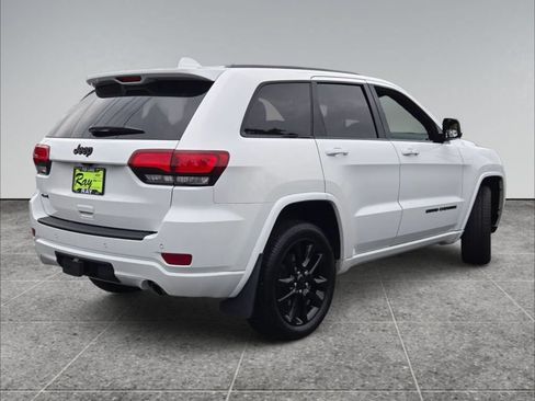 Certified 2021 Jeep Grand Cherokee Laredo X AWD/4WD image 13