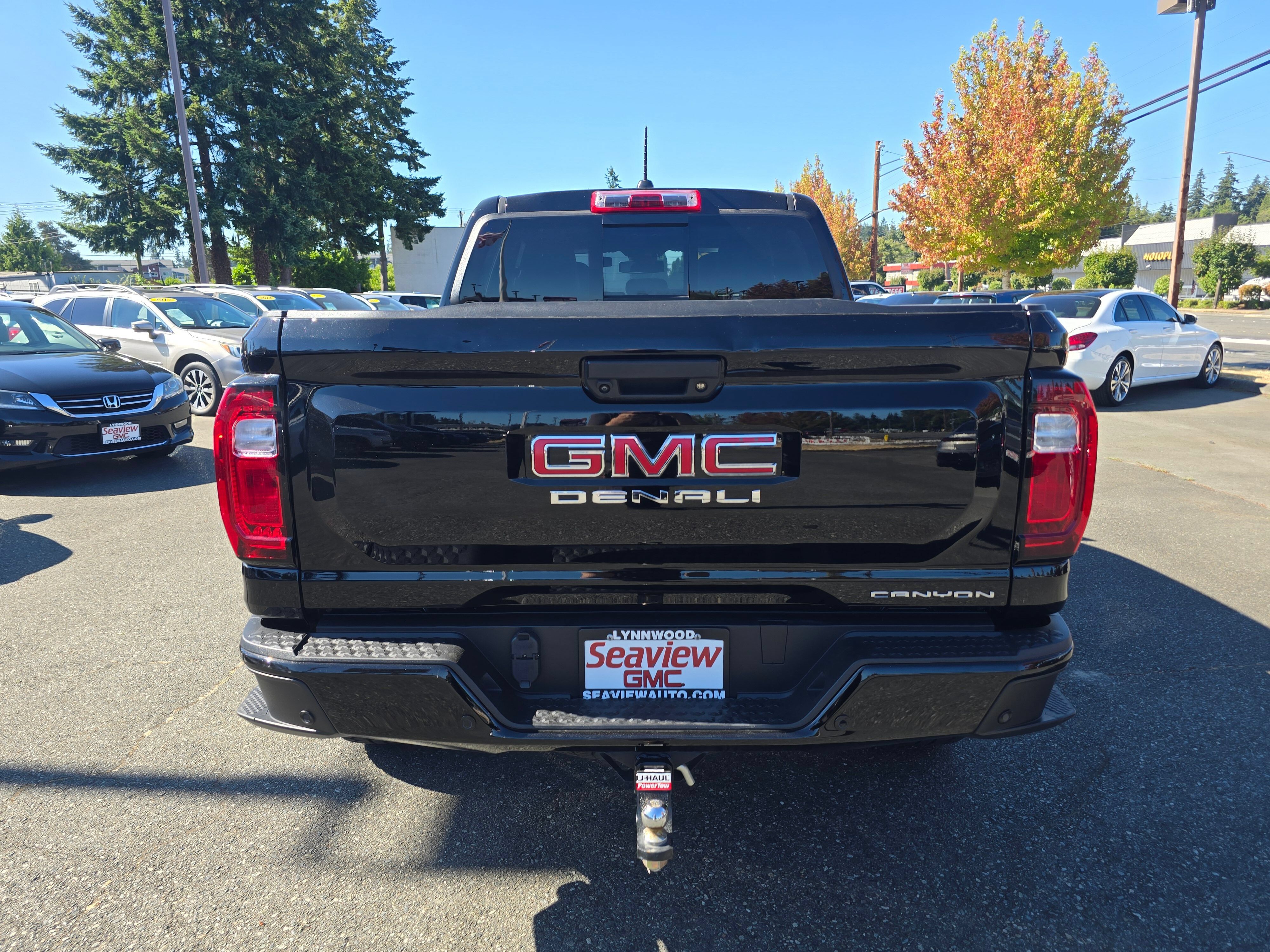 Used 2023 GMC Canyon Denali w/ Denali Black Edition AWD/4WD image 6