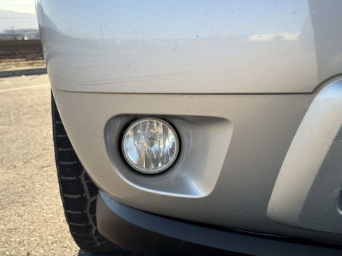 Used 2013 Chevrolet Suburban LTZ image 16