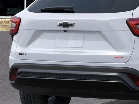 New 2025 Chevrolet Trax RS w/ Driver Confidence Package image 14