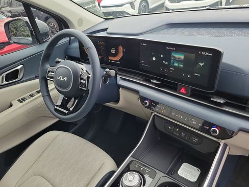 New 2026 Kia Carnival EX image 8