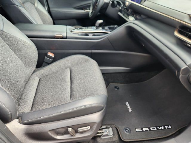 Certified 2024 Toyota Crown AWD/4WD image 14