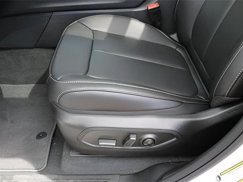 New 2025 Jeep Grand Cherokee Limited w/ Luxury Tech Group II image 13