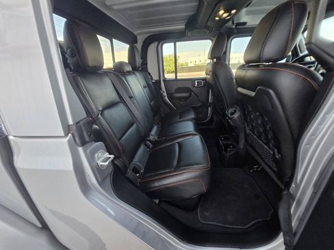 Used 2021 Jeep Gladiator Mojave AWD/4WD image 46
