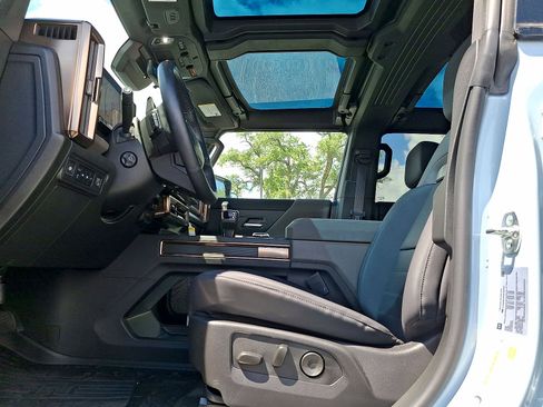 New 2025 GMC Hummer EV 2X AWD/4WD image 14