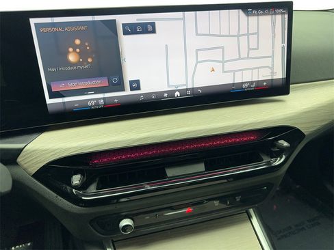 Used 2025 BMW 330i Sedan image 61