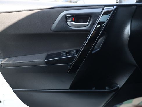 Used 2017 Toyota Corolla iM image 44