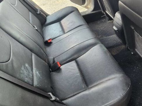 Used 2010 Pontiac G6 Sedan image 10