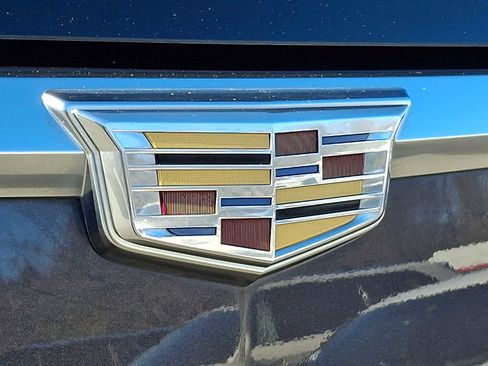 Used 2017 Cadillac Escalade Premium Luxury image 30