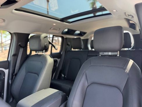 New 2026 Land Rover Defender 110 S AWD/4WD image 6