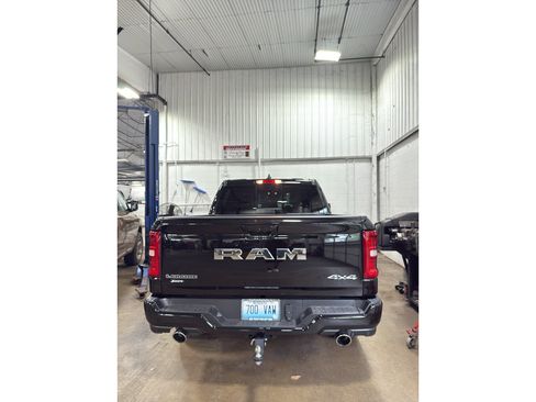 Used 2025 RAM 1500 Laramie w/ Sport Appearance Package AWD/4WD image 4