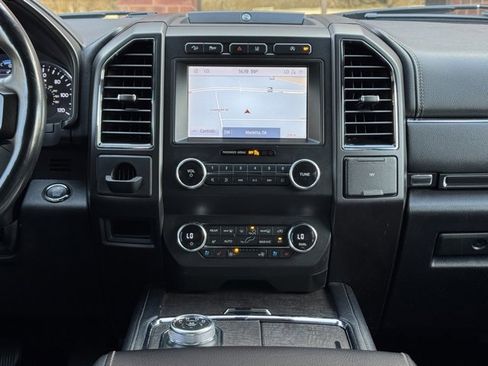Used 2020 Ford Expedition Max Limited image 12