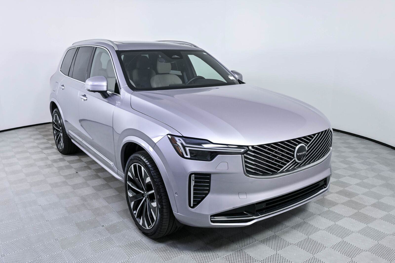 Certified 2026 Volvo XC90 B6 Plus AWD/4WD image 26