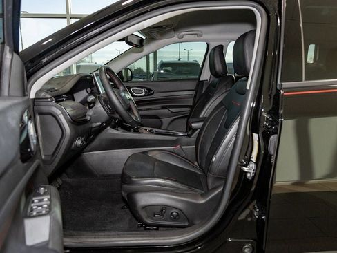 Used 2022 Jeep Compass Trailhawk w/ Trailhawk Elite Group AWD/4WD image 18