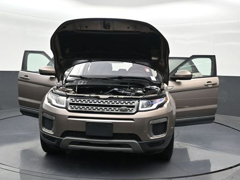 Used 2017 Land Rover Range Rover Evoque SE AWD/4WD image 35