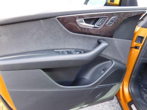 Used 2019 Audi Q8 Prestige image 15