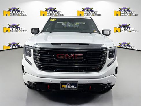 Used 2022 GMC Sierra 1500 AT4 w/ AT4 Premium Package image 2