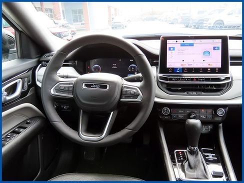 Certified 2025 Jeep Compass Limited w/ Elite Group AWD/4WD image 11