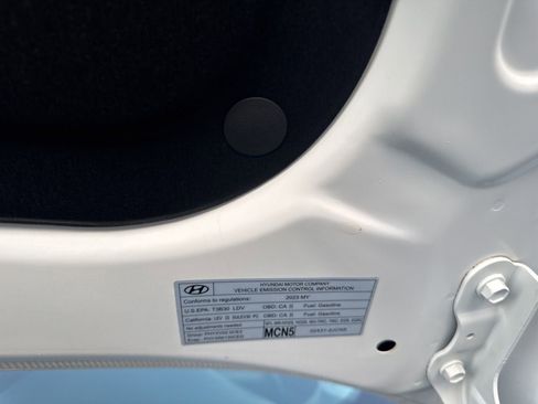 Used 2023 Hyundai Elantra SE image 50